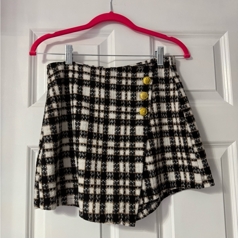 Plaid skort NWOT
